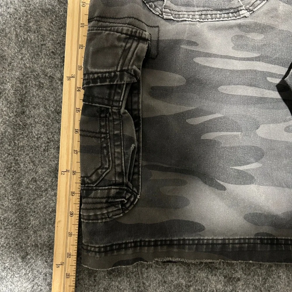 Unionbay Grey Camo Cargo Shorts Baggy Skater Y2K Vintage Size 38